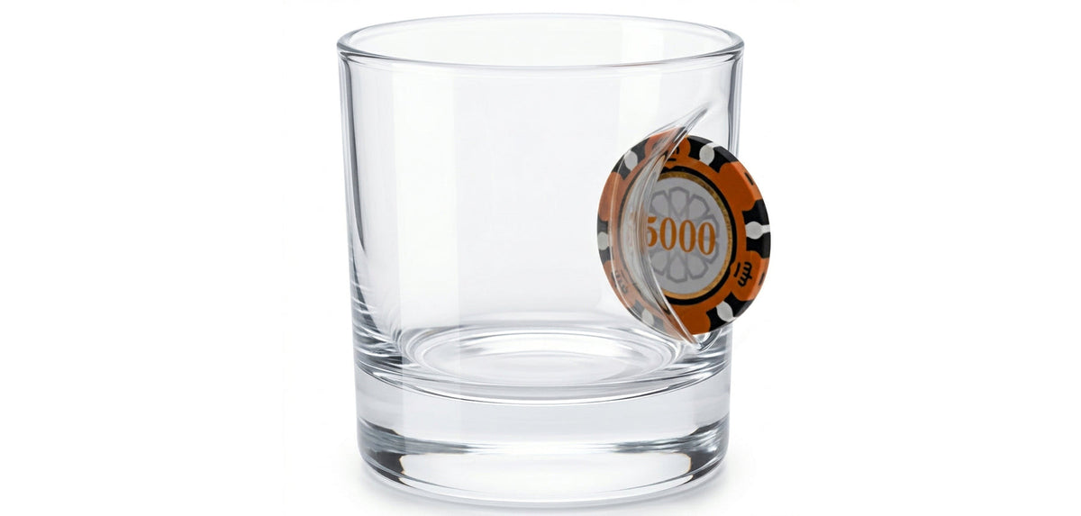 Bellore 300 ml whisky tumbler with a poker chip set into the glass