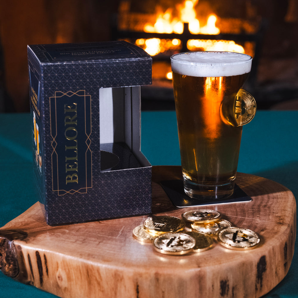 Bitcoin Beer Glass 465ml – studio product shot