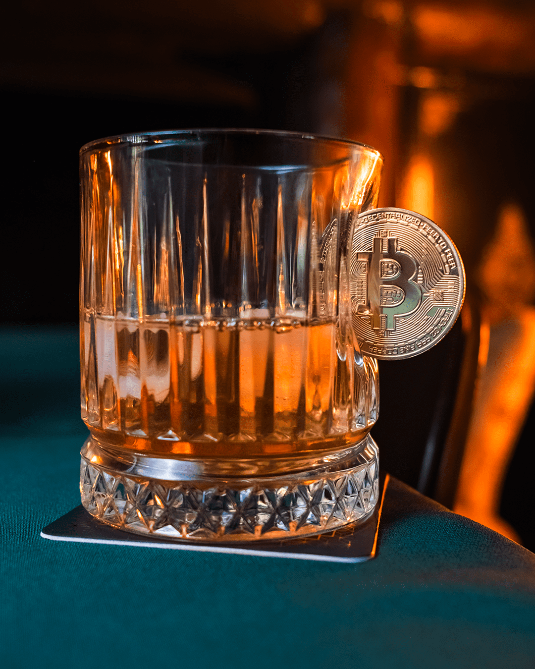 Crystal Whisky Glass Set — Bitcoin Luxury Edition, 355 ml